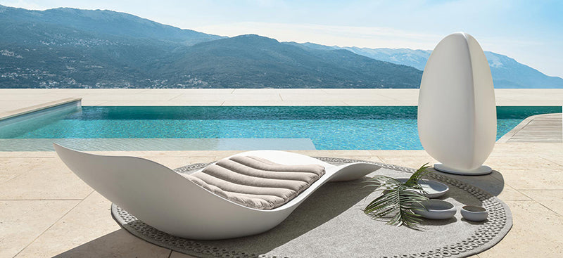 PE Plastic In Water Pool Chair Sun Lounger Garden Daybed